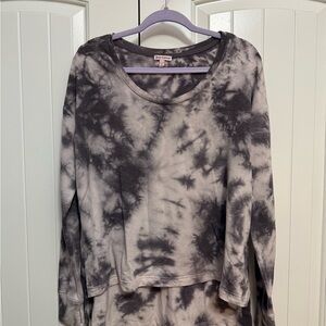 Vintage Juicy Couture Black and Gray Tie-Dye Sweatshirt